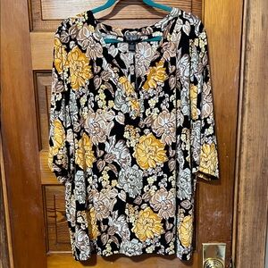 NWT 80 Park Top Size 3x V Neck with Gold Tone Toggles Elbow Length Sleeves